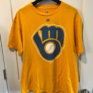 Milwaukee brewers T-shirt
